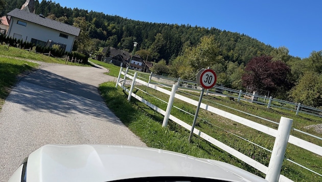 In Ruden wurden bereits in den meisten Ortschaften neue Verkehrsschilder aufgestellt.