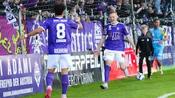 Christian Gebauer (re.) und Denizcan Cosgun trugen sich beim Heimsieg von Austria Salzburg in ...