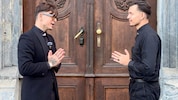 Für die Vatikan-Videos begrüßt Kulmer (re.) immer neue Gäste vor der Kamera.