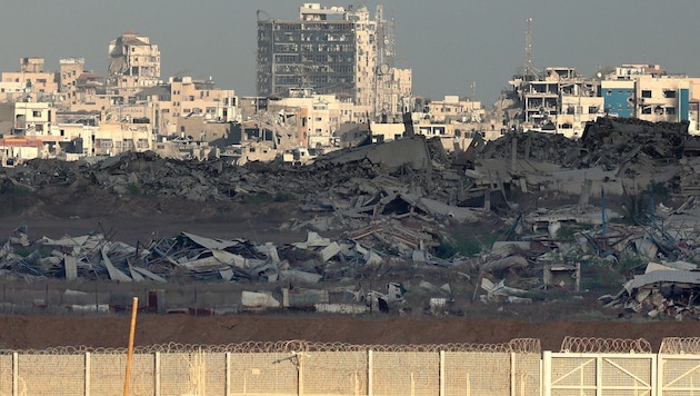 Blick über die israelische Grenze in den Gazastreifen