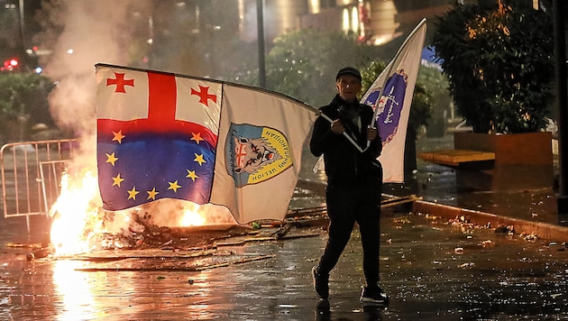 Die georgische Opposition hat zum Boykott der Kommunalwahlen und zur „friedlichen Revolution“ ...