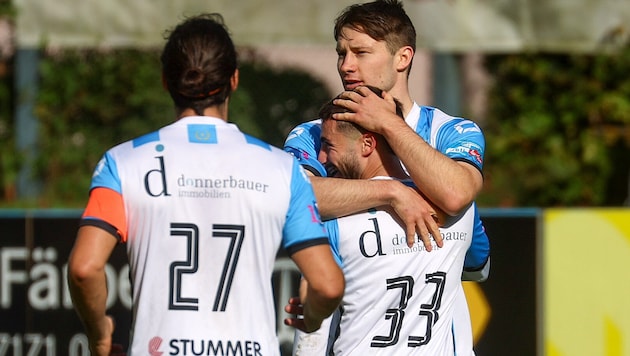 Jubelte doppelt: Kopfballmonster Chatzipirpiridis (Nr. 33).