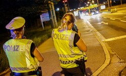 Auf der Innsbrucker Bundesstraße (Symbolbild) war der Raser mit 107 unterwegs.