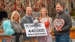 V.l.: Manuela Damm, Martin Hajart, Theresa Gillhofer, Günther Weigl