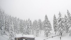 Schnee rund um die Klagenfurter Hütte: Der Sonntag brachte einen Wintereinbruch.