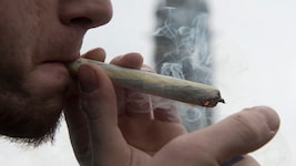 Viele Minderjährige versinken im Drogensumpf.