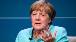 Deutschlands Ex-Kanzlerin Angela Merkel (CDU) spricht über das Scheitern der Diplomatie mit ...