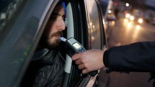 Der Fahrer hatte 1,54 Promille intus.