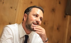 Georg Dornauer hat sich Bedenkzeit erbeten, was eine Anfechtung seines Parteirauswurfes ...