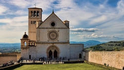 Die Basilika San Francesco im italienischen Assisi