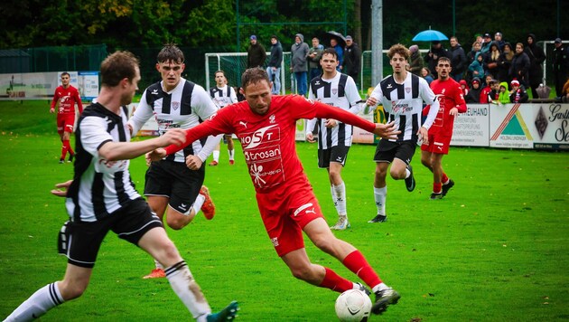 Spitzenspiel in der 2. Klasse Süd zwischen Zell und Attergau.