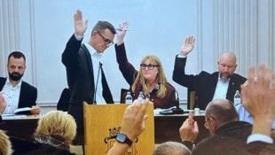 FPÖ-Vizebürgermeister Marcus Berlosnig (re.) wurde aus Partei ausgeschlossen, weil er für ...