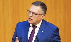 Der ÖVP-Klubobmann ist wegen Missbrauch der Amtsgewalt angeklagt.