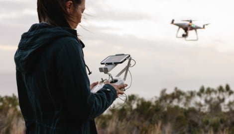 Private Drohnenpiloten sollten sich vor dem ersten Flug über mögliche Bestimmungen informieren.