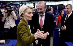 Kommissionschefin Ursula von der Leyen und Manfred Weber (beide EVP): Die Stimmung war schon mal ...