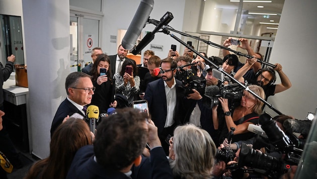 Der Prozess gegen August Wöginger hatte für internationales Medieninteresse am Landesgericht ...