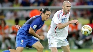 Zinedine Zidane (re.) wurde für Frankreich zur Legende.