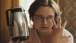 Lena Urzendowsky spielt die lebenshungrige Angelika zur Zeit der DDR.