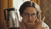 Lena Urzendowsky spielt die lebenshungrige Angelika zur Zeit der DDR.