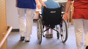 Nur der Leidenschaft am Beruf verdankt es die Regierung, dass die Pfleger noch nicht im ...