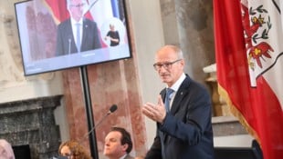 LH Mattle macht den Österreich-Aufschlag im Landtag zum Thema.