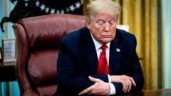 Nachdem Trump seinen Vorgänger gerne „Sleepy Joe“ schimpfte, wird er nun selbst zum „Dozy Don“.