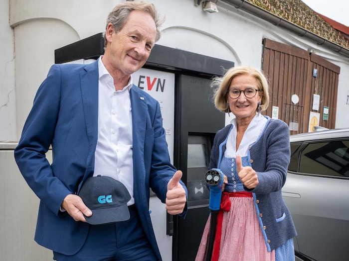 Landeshauptfrau Johanna Mikl-Leitner zeigte sich beim Treffen mit Holger Fastabend (CEO von ...