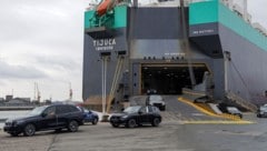 Die deutsche Autoindustrie (im Bild Autos vom BMW) kommt nicht aus der Krise.