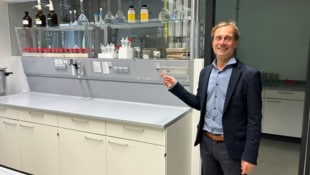 Seit vier Jahren leitet Christoph Scheffknecht (links) das Vorarlberger Umweltinstitut.