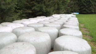 Die schweren Siloballen können zum Risiko werden. 