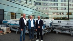 Gerald Fleisch, Geschäftsführer der KHBG, Thomas Steurer, Zentralbetriebsrat der KHBG und ...