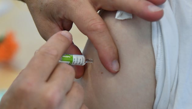 Impfungen verhindern bei Erwachsenen nicht nur akute Infektionen, sondern auch deren oft ...