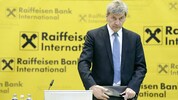 Raiffeisenbank International Chef Johann Strobl hält am Ausstieg in Russland fest.