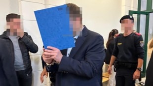 Angeklagter vor Gericht in St. Pölten. Er bekannte sich vollinhaltlich schuldig.