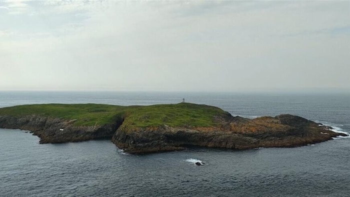 Die einzige vorhandene Struktur ist ein kleiner, unbemannter Leuchtturm, der dem Northern ...