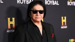 Gene Simmons verursachte auf einem Küstenhighway einen Unfall, beteuerte aber, dass es ihm gut ...