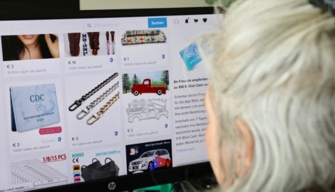 Bei Online-Käufen werden die Kunden immer vorher überprüft.