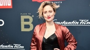 Trauer um „Traumschiff“-Star Wanda Perdelwitz: Die Schauspielerin starb nach einem schweren ...