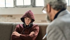 Wer von der Schule suspendiert wird, soll künftig eine verpflichtende Begleitung für die Zeit ...