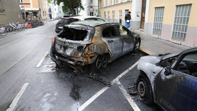 Die Autobesitzer sind für das Entfernen der beschädigten Pkw auch noch selbst verantwortlich.