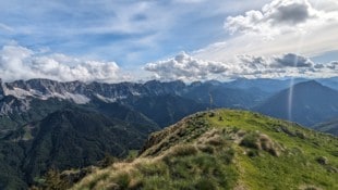 Geografisch teilen die Karawanken (hier Blick vom Freiberg) Kärnten und Slowenien. ...