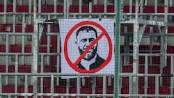 Die Austria Fans sind total gegen Boss Karajica.