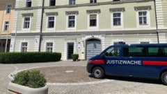 Ein Russe wurde in die Justizanstalt eingeliefert, da er in der Nacht in eine Rauferei ...