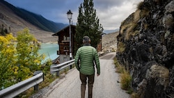 Ab Samstag können die ehemaligen Bewohnerinnen und Bewohner der Schweizer Gemeinde Blatten ...