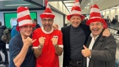 Diese ÖFB-Fans freuen sich schon auf das nächste Fußballfest in Bukarest.