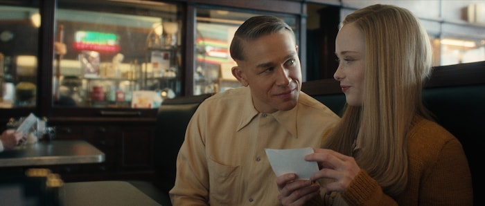 In Adeline Watkins scheint Ed Gein eine seelischen Verbundenheit aufbauen zu können.