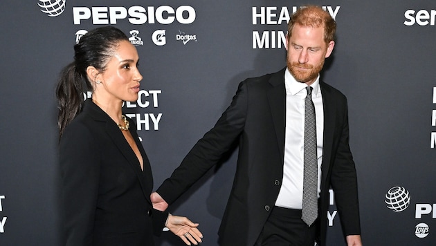 Prinz Harry und Herzogin Meghan sollen eine Strategie entwickelt haben, die die britische ...