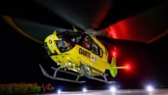 Der Notarzthubschrauber Christophorus 2 brachte den Schwerverletzen in die Uniklinik St. Pölten.