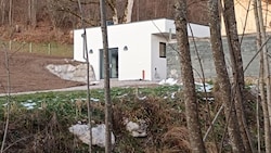 Ein Neubau am Hof ist in einer roten Sperrzone entstanden.
