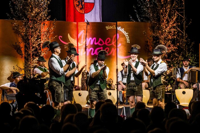 40 Mitwirkende stehen heute Abend in der Hermann-Wielandner-Halle auf der Bühne